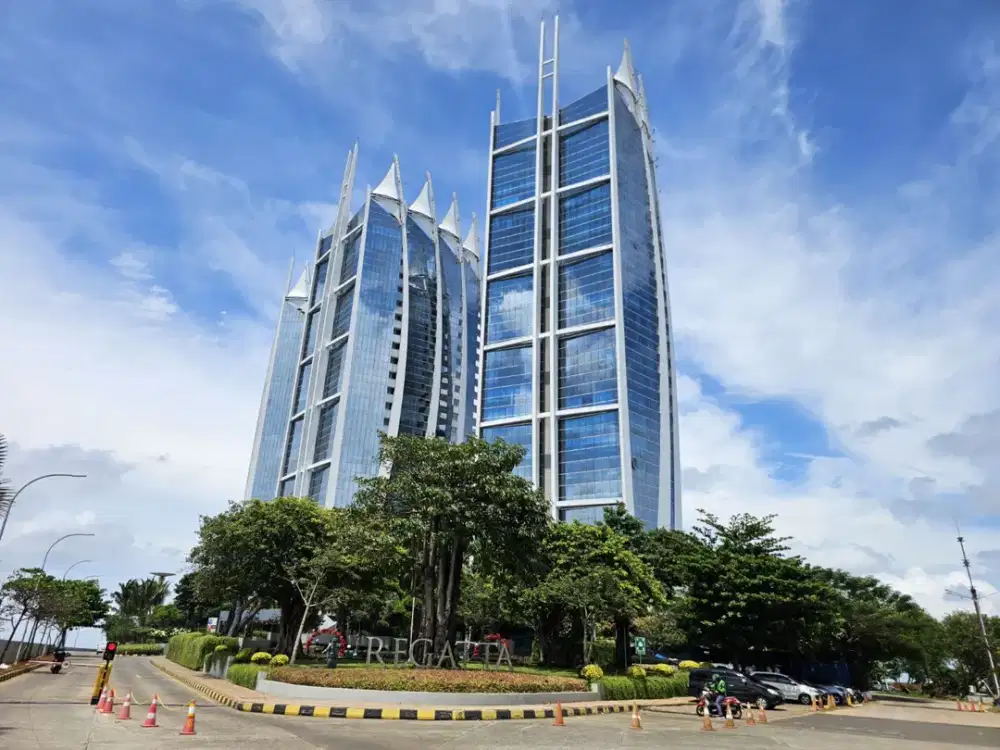 Tinggal Nyaman Dan Super Mewah! 3BR Apartemen Regatta Sea View, Siap Huni Sekarang