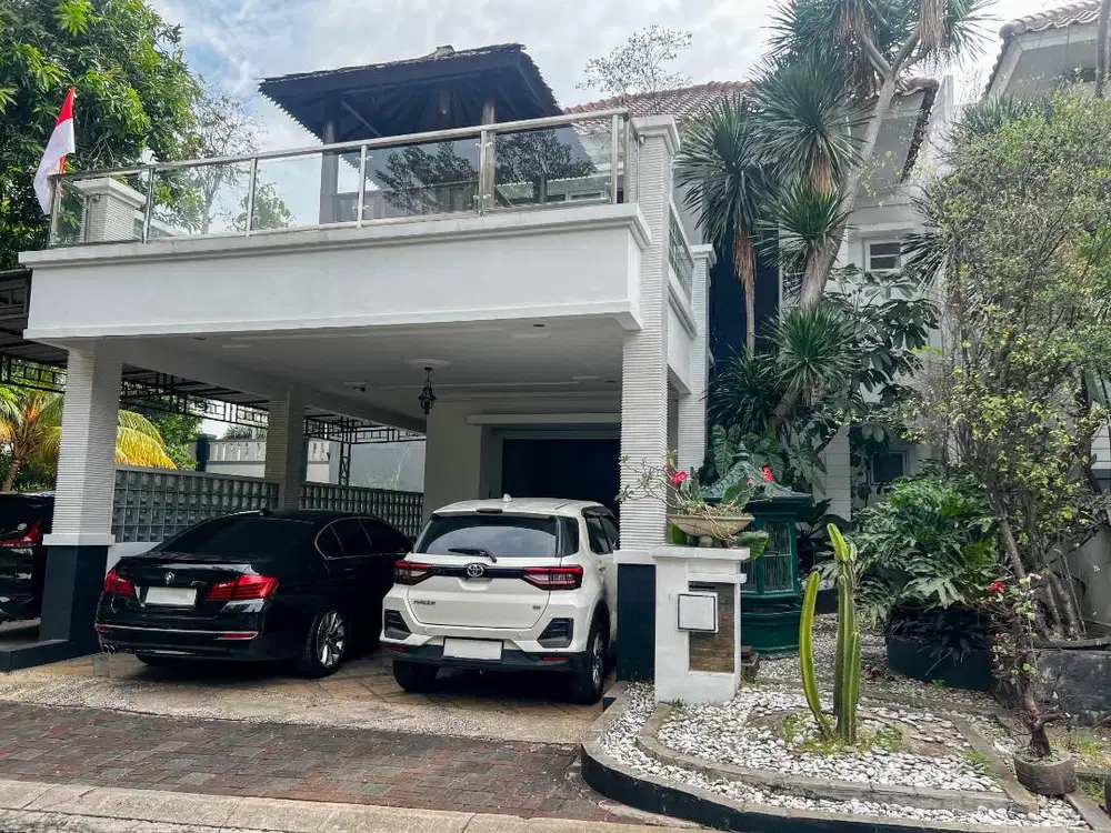 RUMAH MEWAH 3 LANTAI DI LEGENDA WISATA CIBUBUR