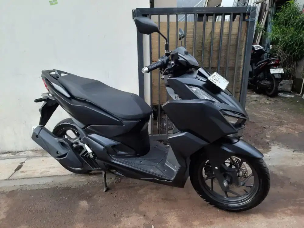 Dijual cepat vario 160 cbs 2023 lengkap semua