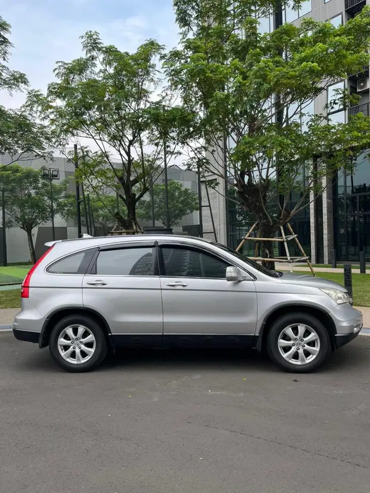 LOW KM ! Honda CRV 2012 Mulus terawat