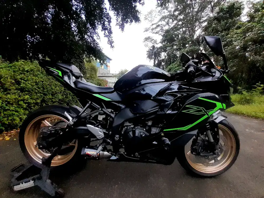 Kawasaki ZX25R Non ABS
