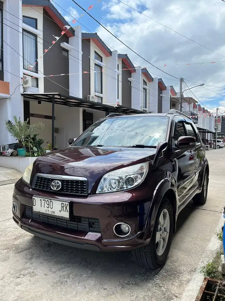 Toyota Rush G A/T 2011 Siap Menemani Hari-Hari mu dengan Tenang!!!