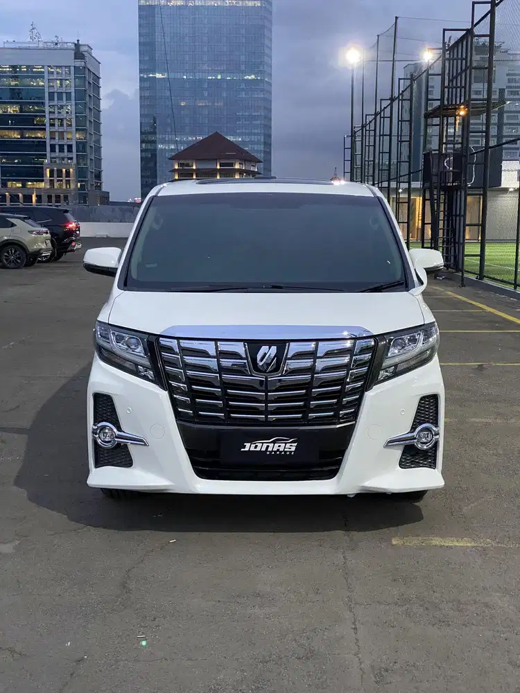 TOYOTA ALPHARD SC 2015 PUTIH MURAH
