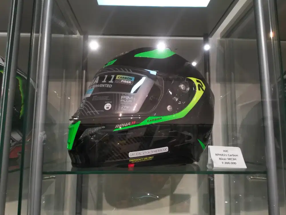 Credit Helm HJC RPHA11 Carbon Bleer MC3H