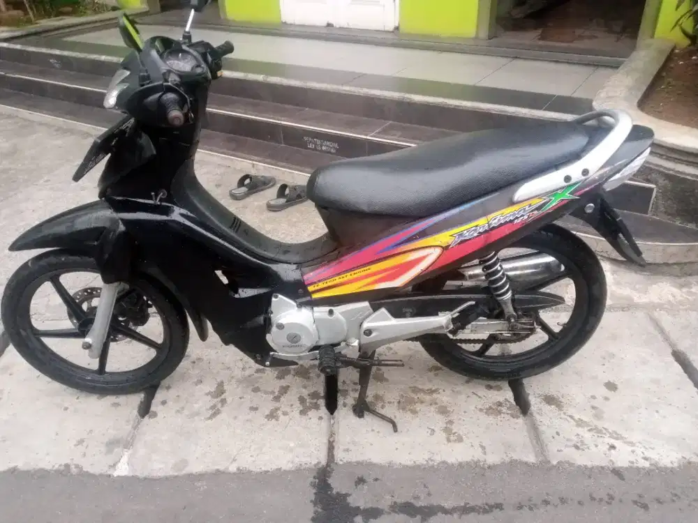 Dijual Honda karisma th 2005 surat lengkap PJK op mesin bagus l