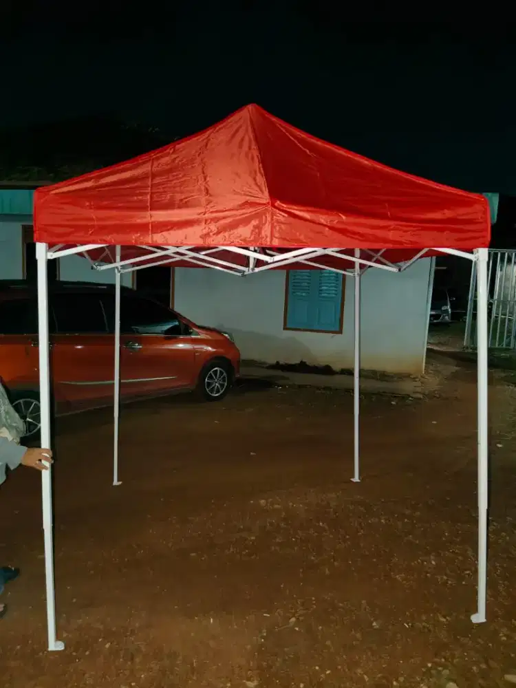 Tenda lipat 2x2 meter untuk jualan pinggir jalan. Ready stok Palembang