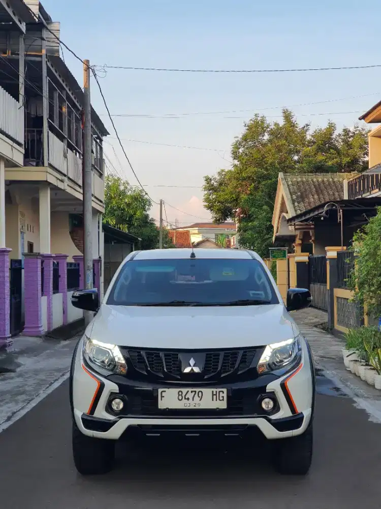 Mitsubishi Double Cabin Strada Triton Athlete AT
