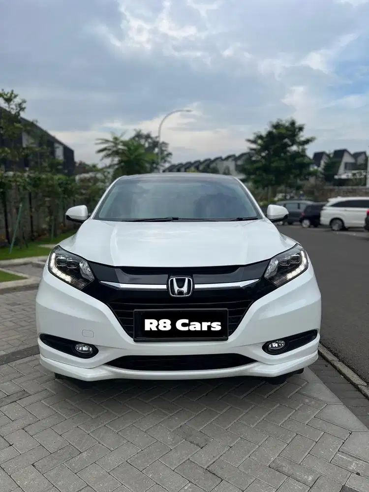 Honda HRV Prestige Sunroof Putih Km Low