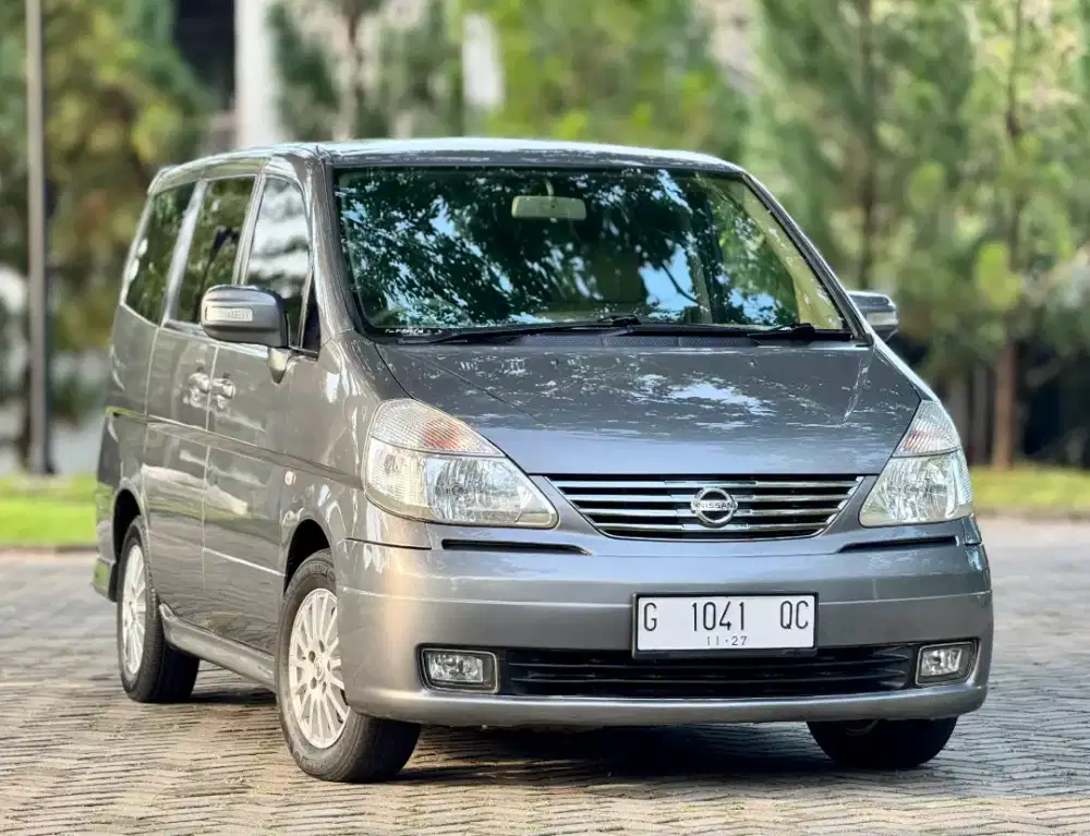 DP 10jt! Nissan Serena HWS Matic 2011 Antik Spt Baru!!