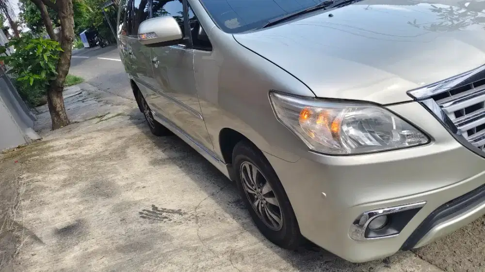 innova Diesel V matic 2013 barong d jogja