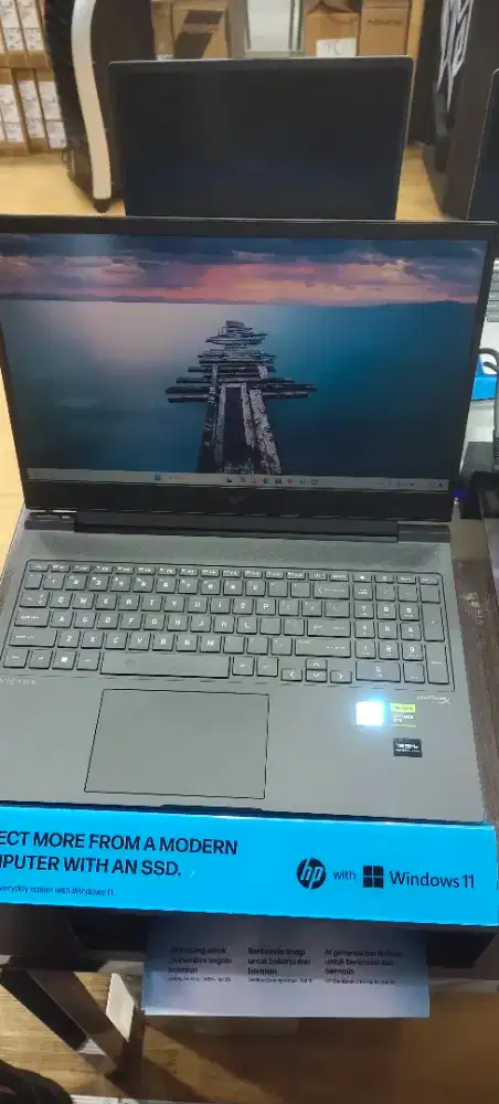 HP Victus 16 R1218TX – Mica Silver [Intel i7 14650HX-16GB-SSD 1TB-16.1