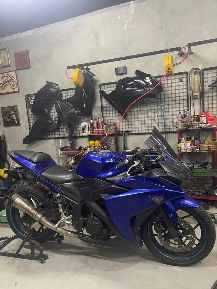 R25 2014 Blue GP