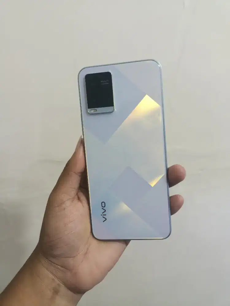 Vivo Y21 4/64, Lengkap Minus Pemakaian Saja