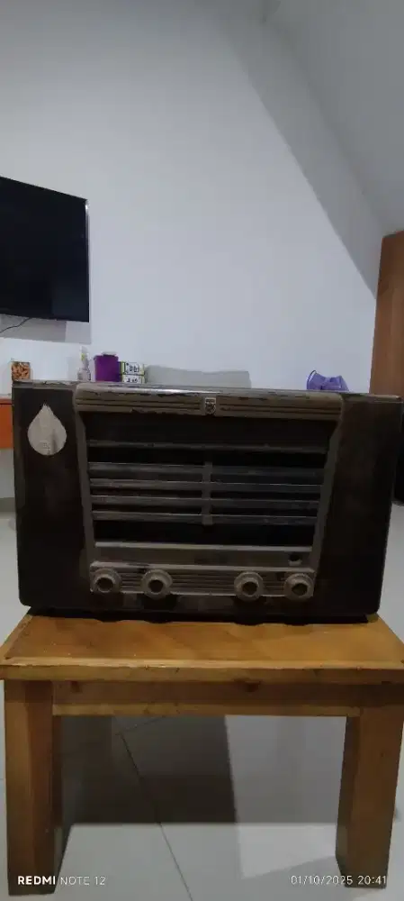 Radio philips jadul