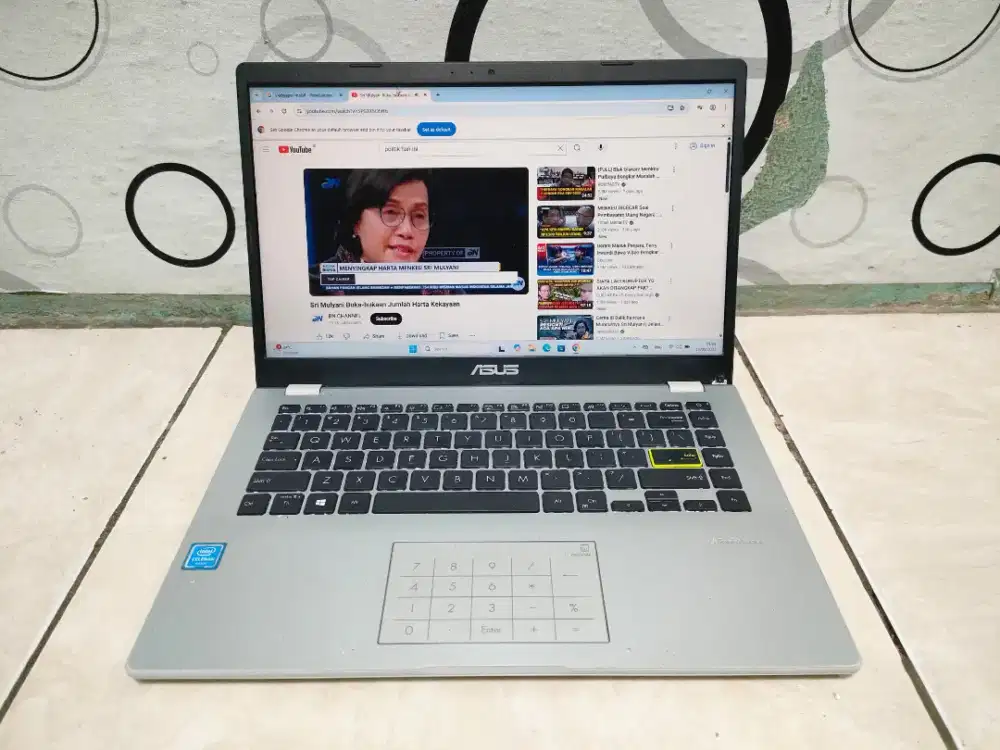 Laptop Asus Vivabook E410M -CELERON N4020 -SSD 512GB -4GB -MULUS 98% -
