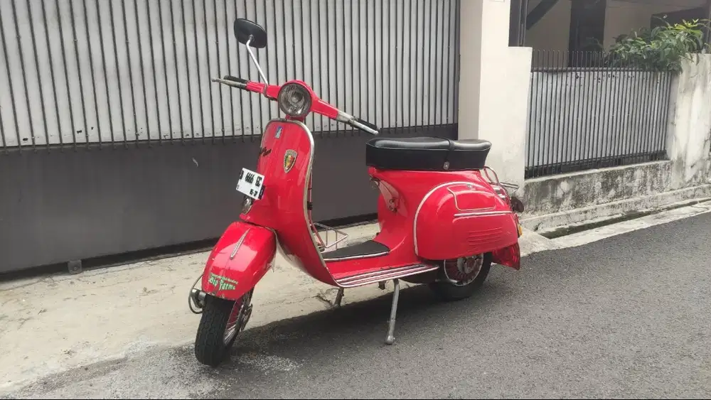 Jual vespa kesayangan tahun 1966