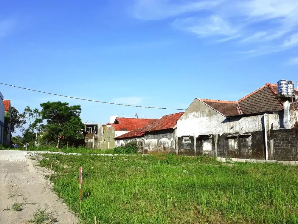 Tanah Dijual di Jl. Damai Dekat Sekolah Al Azhar Untuk Hunian