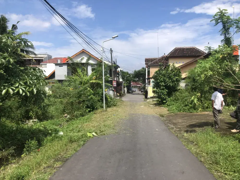 3 menit Jl KALIURANG KM 10 Pekarangan