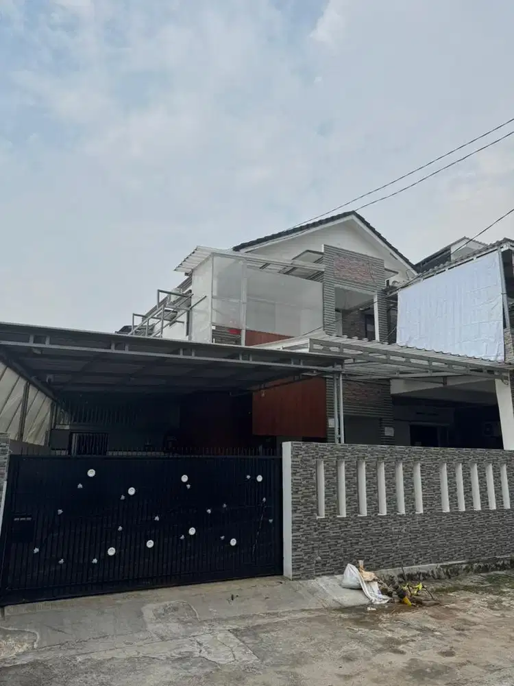 Kost ponjay depan stan bintaro