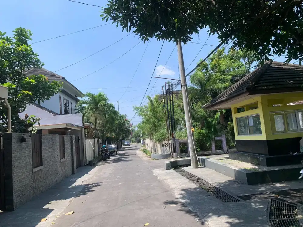 Tanah Lempongsari Dalam Perumahan Premium