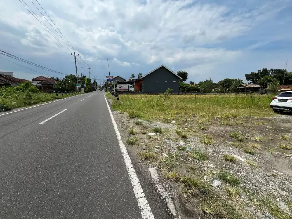 5 menit Pasar Godean Tanah Tepi Jalan utama