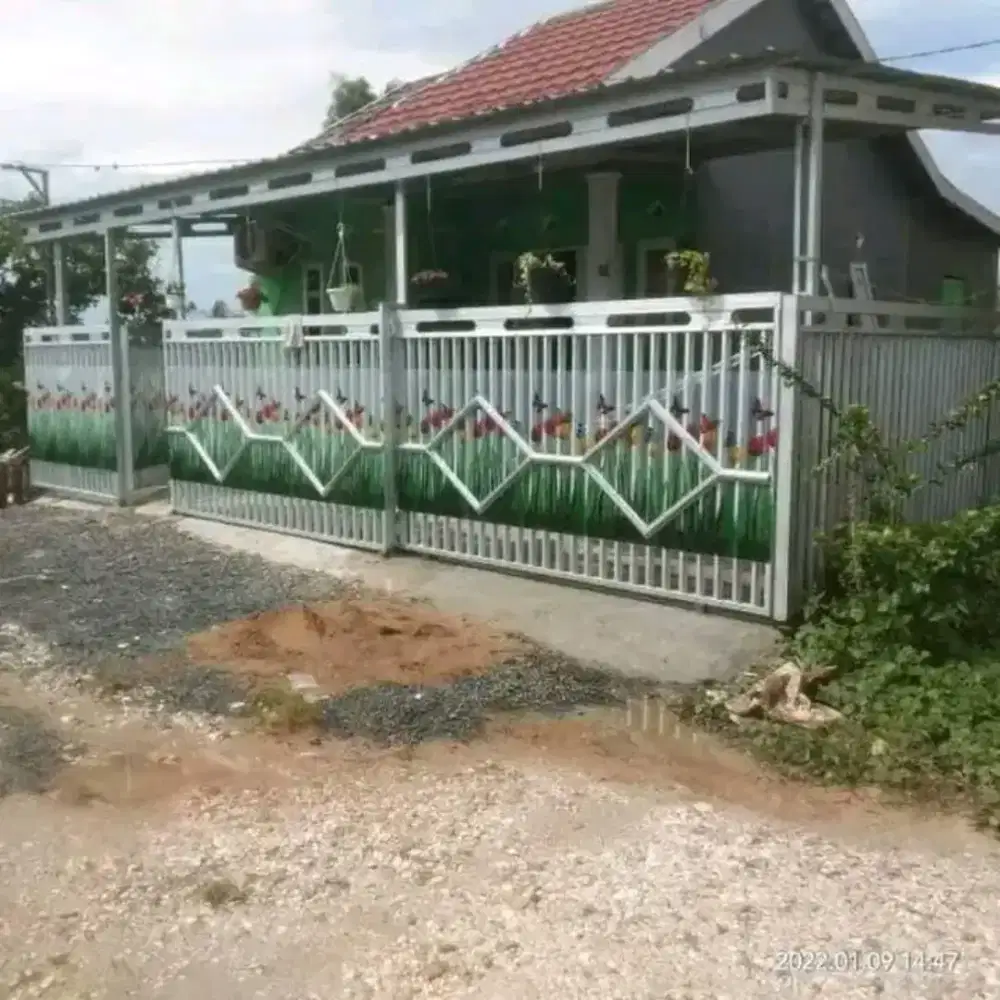 Pembuatan atap dari baja ringan