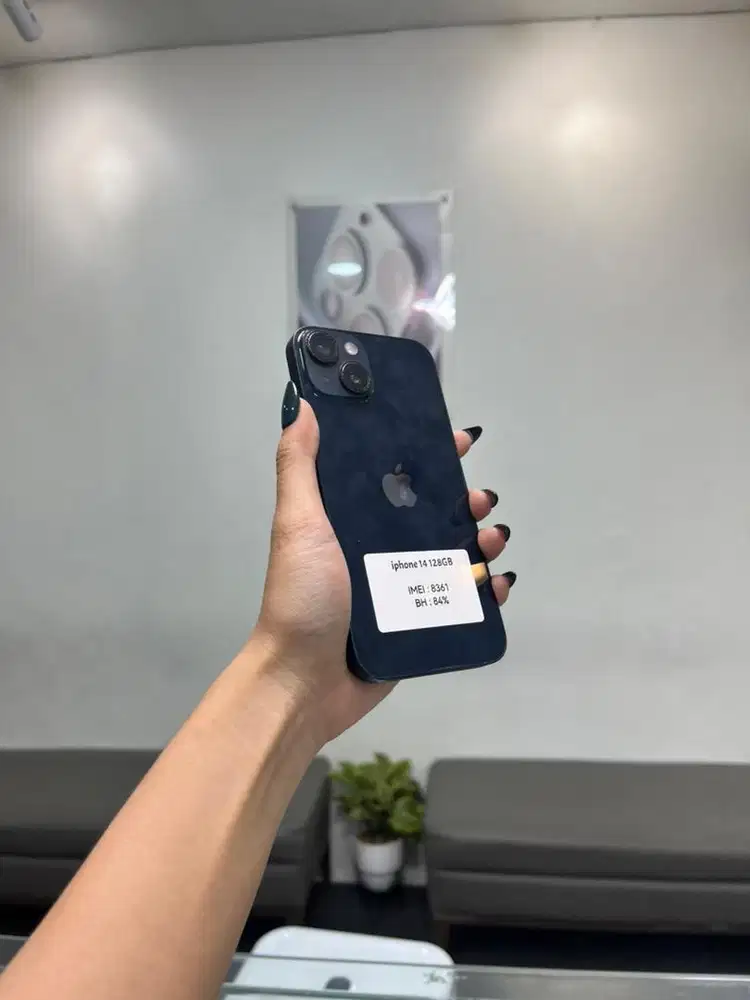Iphone 14 128GB fullset mulus nominus bergaransi terima tt cod
