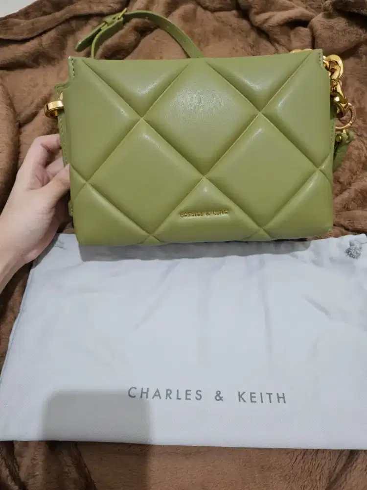 TAS CHARLES & KEITH ORI