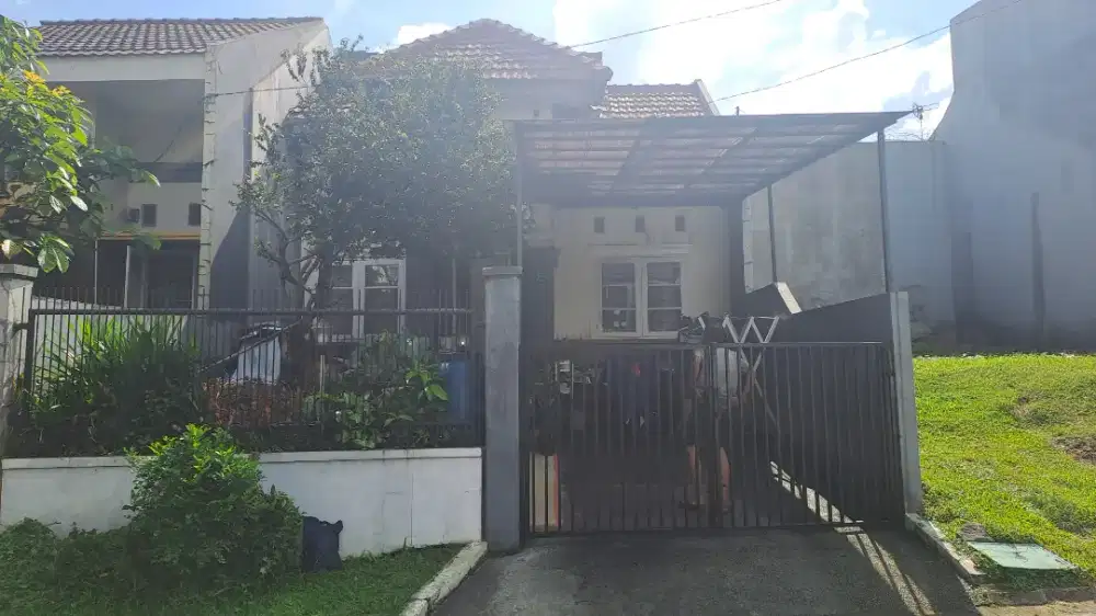 Rumah Danau Bogor Raya Lakeside