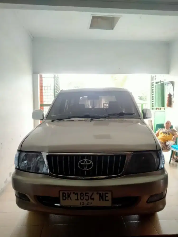 KIJANG LGX 2004 BENSIN