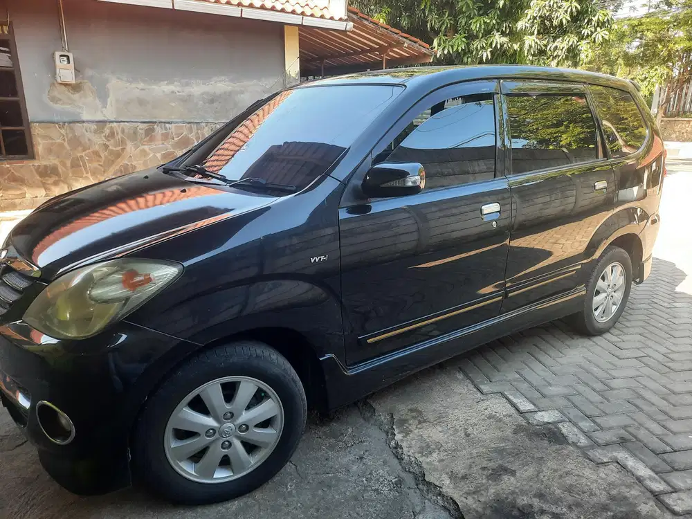 Toyota Avanza 2010 Bensin