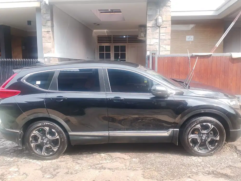 Honda CR-V 2018 Bensin
