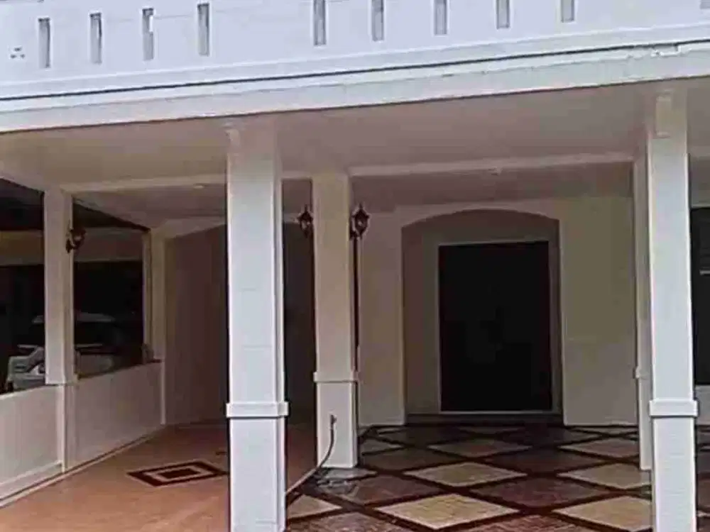 rumah 3 lantai di perumahan legenda wisata cibubur