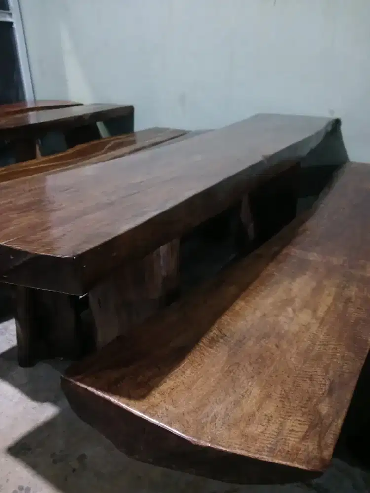 Meja solid juoz mantap top