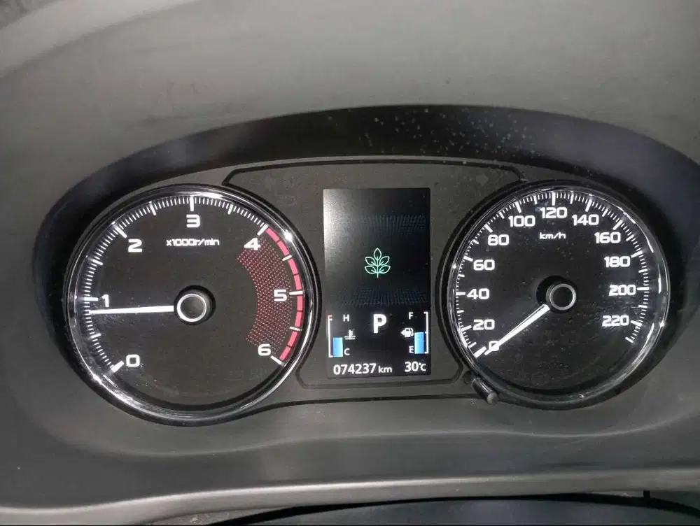 Mitsubishi Pajero Sport 2.4 Dakar 4X2 AT 2017 Hitam PPREMIUM B1115TJN
