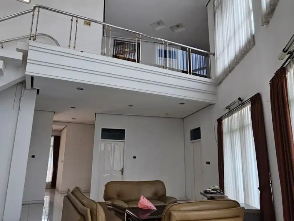 Disewakan rumah furnish di cipaganti Bandung siap huni