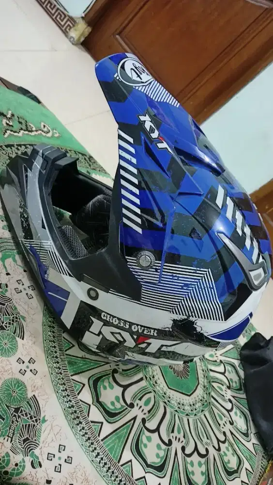 Helm Kyt cross over