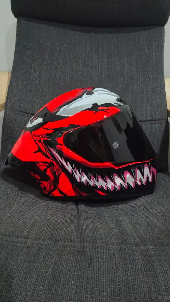 Helm kyt tt course marvel limited edition
