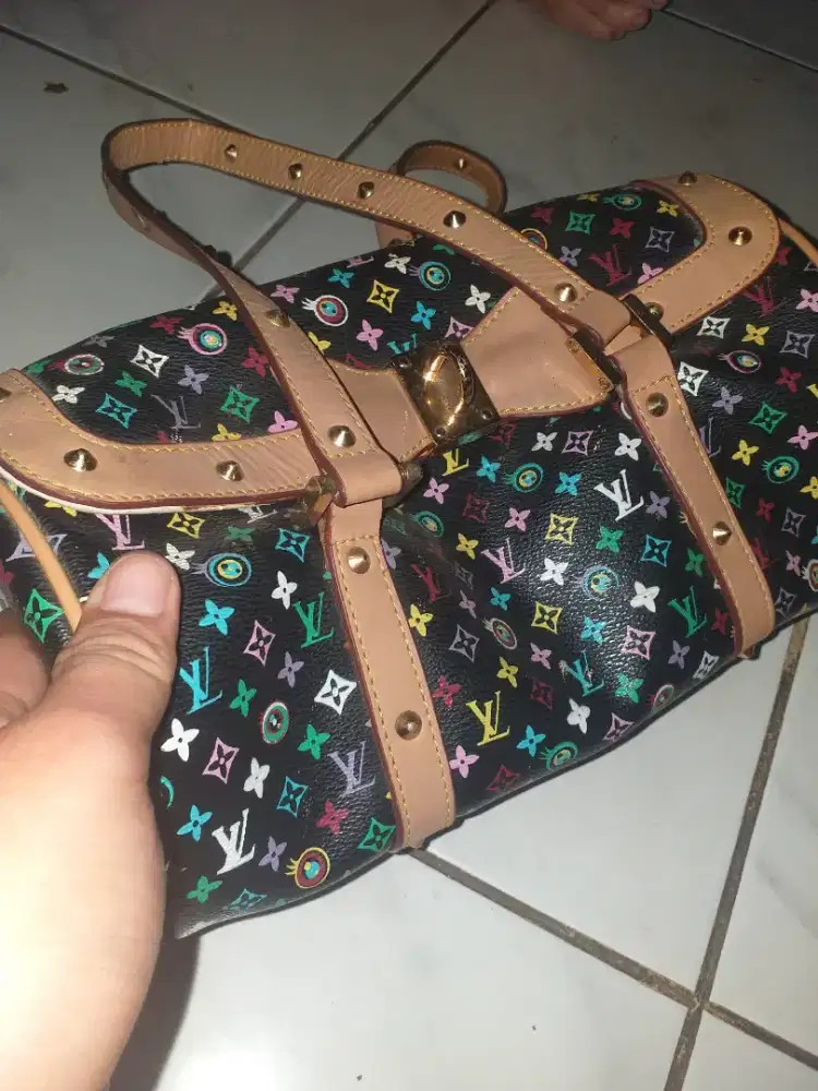Tas mungil antik