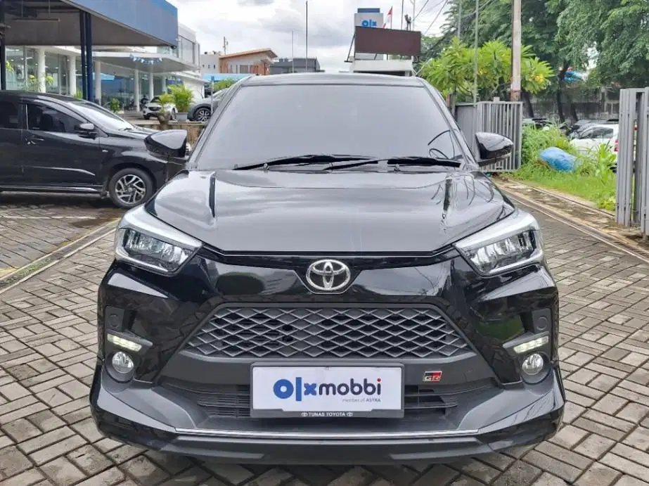 DP MURAH Toyota Raize 1.0 GR Sport One Tone Bensin-AT 2023 Hitam CKIJB