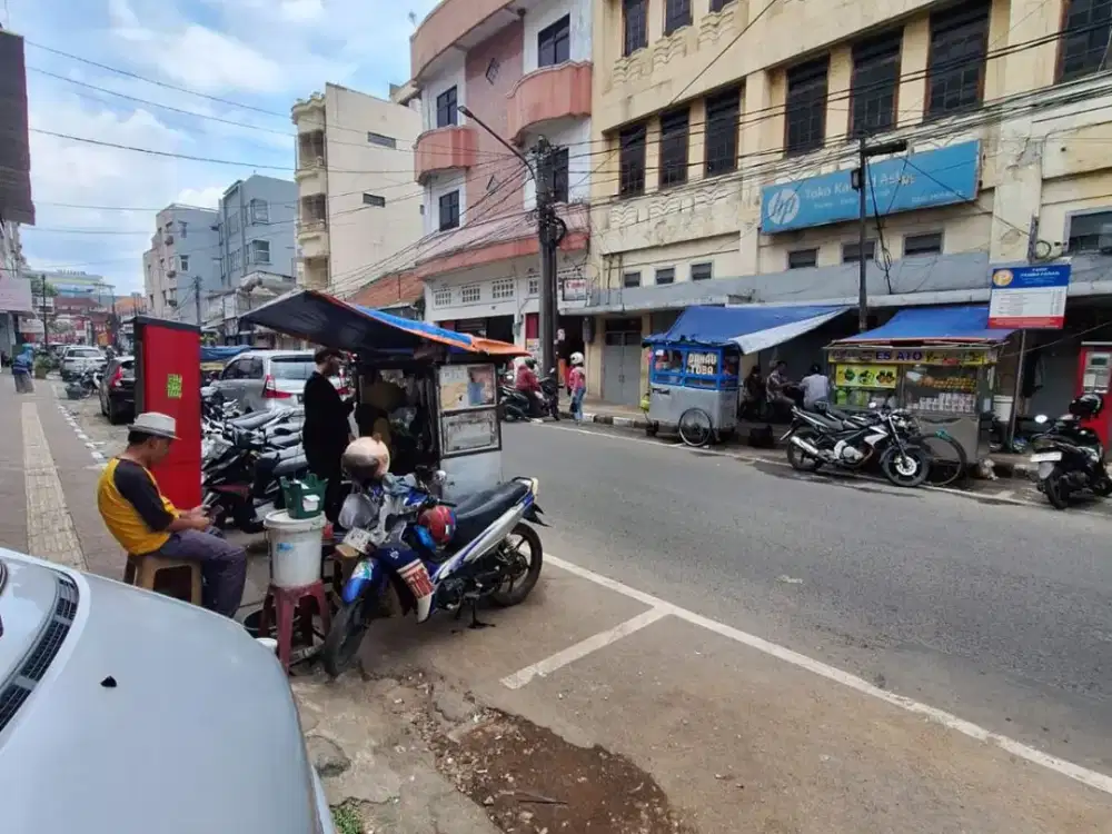 Ruang Usaha Jl. Cibadak Mainroad Cocok untuk Minimarket