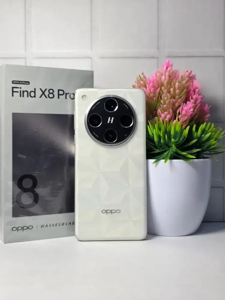 Oppo Find X8 Pro 16GB / 512GB 3 Bln Pakai