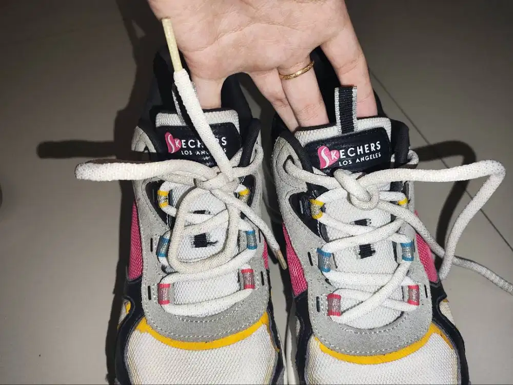sepatu ori Skechers wanita