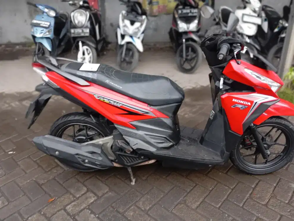 [PROMO OKT] Honda Vario 125 LED old Tahun 2017 Surat Komplit