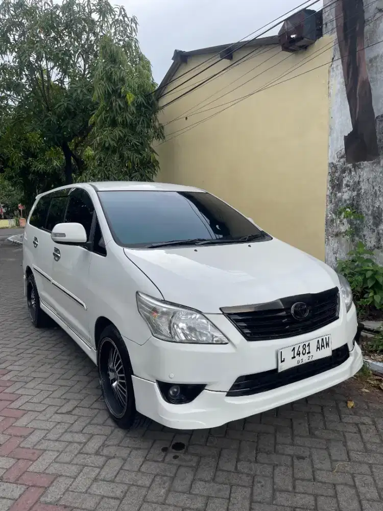 Kijang innova V diesel matic