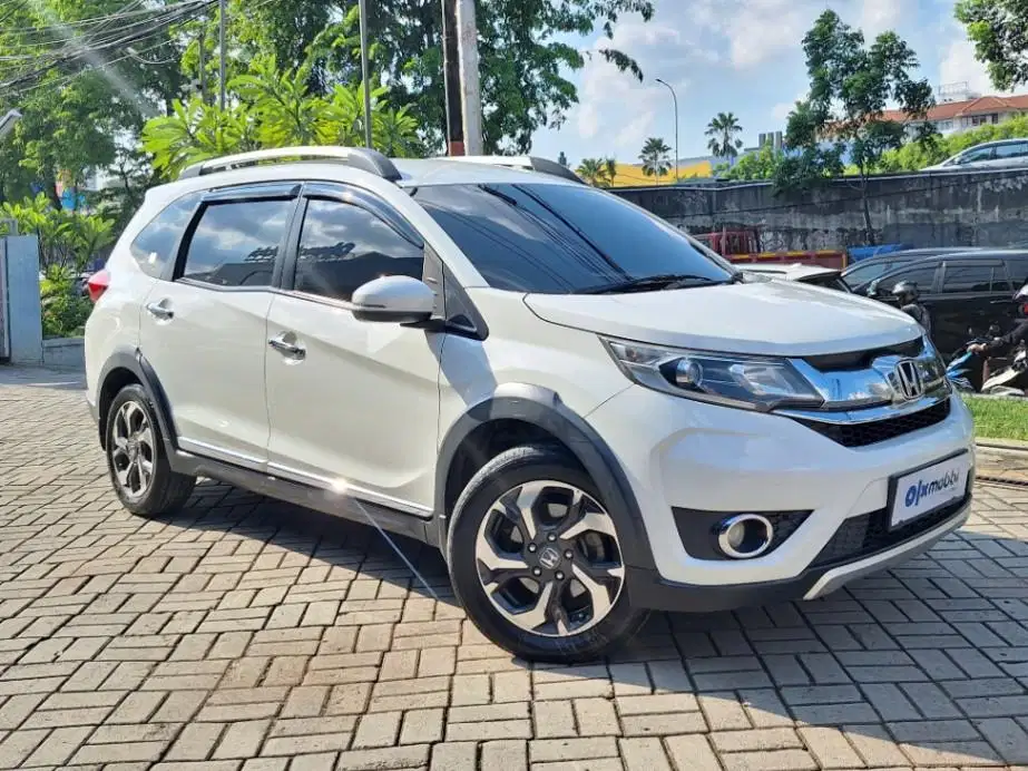 DP MURAH Honda BR-V 1.5 E Bensin-AT 2018 Putih CKKZB