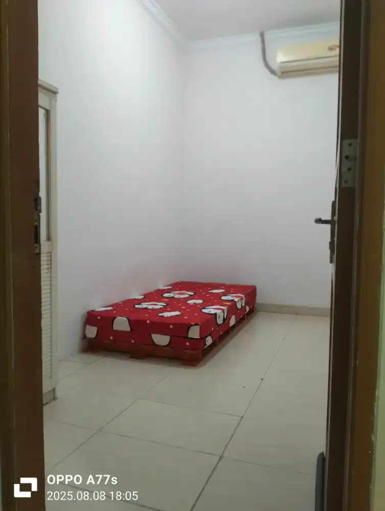 Kost khusus wanita, jakarta pusat