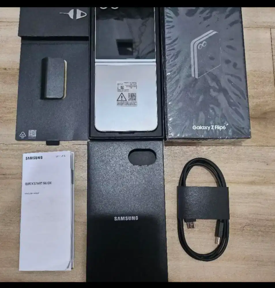 Samsung Z Flip 6 Fullset Resmi SEIN
