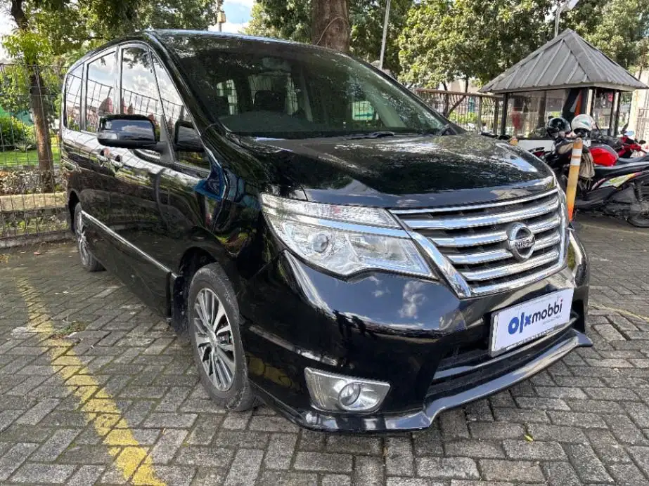 DP MURAH Nissan Serena 2.0 Highway Star Bensin-AT 2017 Hitam CBZMB