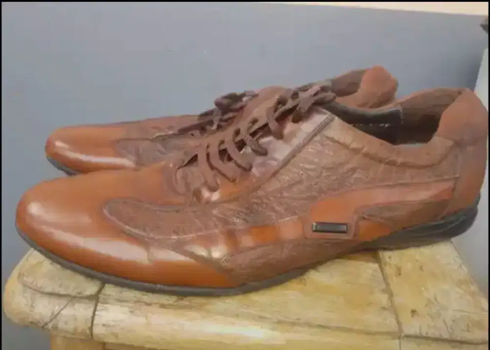 Sepatu Kulit Original warna Coklat